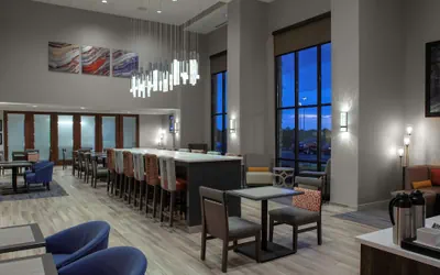Photo 5 - Hampton Inn & Suites Chicago-Burr Ridge