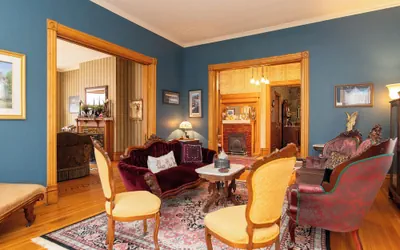 Photo 5 - Aurora Staples Inn