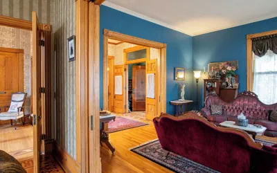 Photo 4 - Aurora Staples Inn