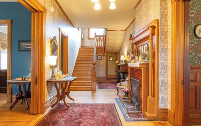 Photo 3 - Aurora Staples Inn