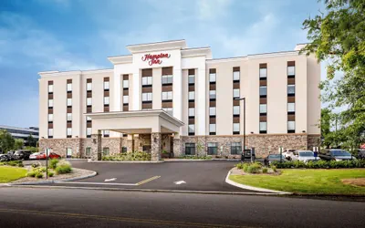 Photo 2 - Hampton Inn Paramus