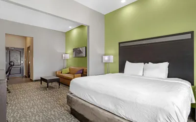 Photo 5 - Best Western Plus Bay City Inn & Suites