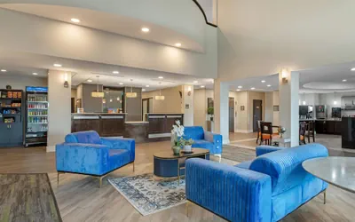 Photo 4 - Best Western Plus Bay City Inn & Suites
