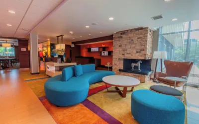Photo 2 - Fairfield Inn & Suites by Marriott Atlanta Woodstock
