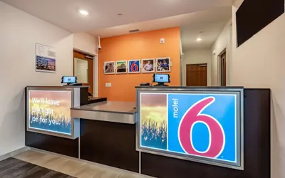 Photo 4 - Motel 6 Mankato, MN