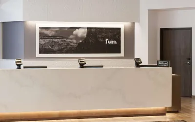 Photo 4 - Hampton Inn & Suites Phoenix Downtown