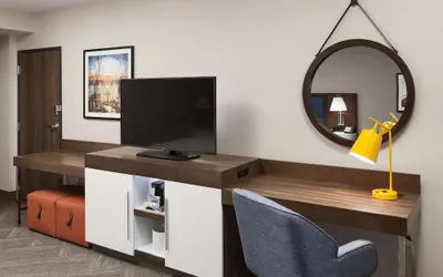 Photo 5 - Hampton Inn & Suites Phoenix Downtown