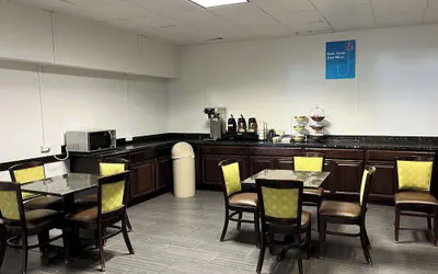 Photo 4 - Studio 6 Suites Clarion, PA