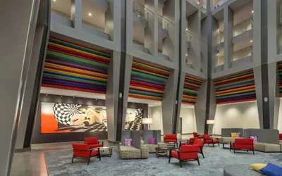 Photo 4 - The Summit Hotel