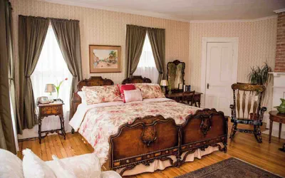 Photo 4 - Springside Inn