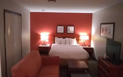 Photo 2 - Extended Studio Suite Hotel