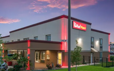 Photo 2 - Red Roof Inn PLUS+ Fort Worth - Burleson