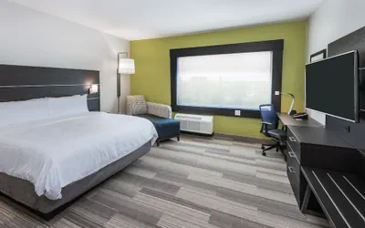 Photo 4 - Holiday Inn Express & Suites Bryan - College Station by IHG