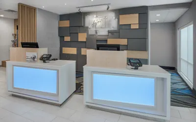 Holiday Inn Express & Suites Bryan - College Station by IHG