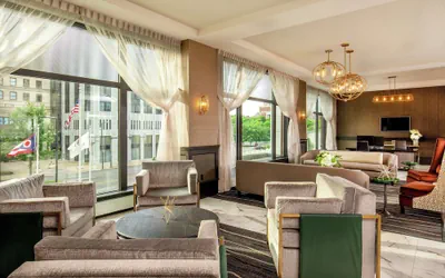 Photo 4 - DoubleTree by Hilton Youngstown Downtown