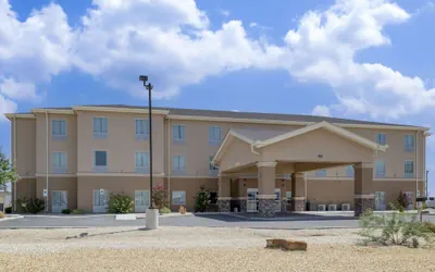 Photo 2 - Quality Inn & Suites Carlsbad Caverns Area