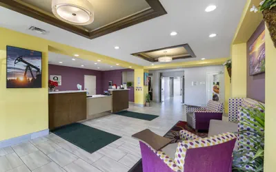 Photo 4 - Quality Inn & Suites Carlsbad Caverns Area