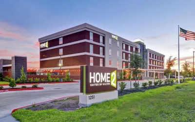 Photo 2 - Home2 Suites by Hilton La Porte