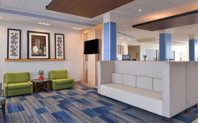 Photo 4 - Holiday Inn Express & Suites Alachua - Gainesville Area by IHG