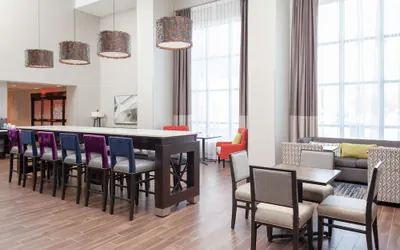 Photo 4 - Hampton Inn & Suites Overland Park South