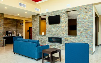 Photo 4 - Comfort Suites Fishkill near Interstate 84