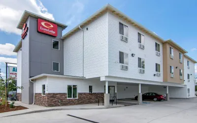 Photo 2 - Econo Lodge Inn & Suites Springfield Main Street