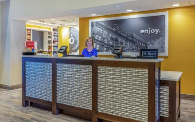 Photo 5 - Hampton Inn & Suites Burlington