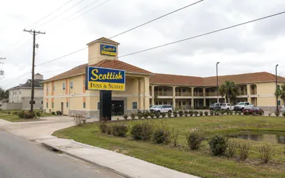 Photo 2 - Scottish Inns & Suites Bay City, TX