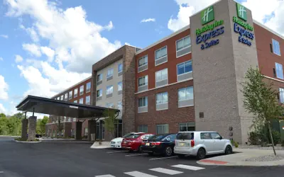 Holiday Inn Express & Suites Goodlettsville N - Nashville by IHG