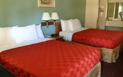 Photo 3 - Olive Tree Inn & Suites, a Howard Johnson by Wyndham