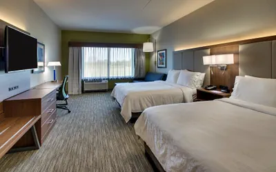 Photo 4 - Holiday Inn Express & Suites Findlay North by IHG