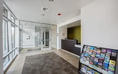 Photo 3 - Studio 6 Mccarran, NV - Sparks - Tahoe - Reno Industrial Center