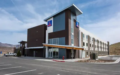 Photo 2 - Studio 6 Mccarran, NV - Sparks - Tahoe - Reno Industrial Center