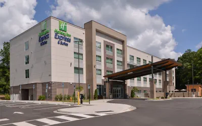 Photo 2 - Holiday Inn Express & Suites Charlotte - Ballantyne by IHG