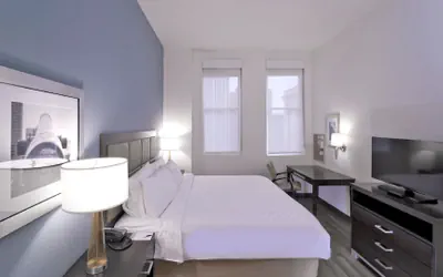 Photo 3 - Candlewood Suites Baltimore - Inner Harbor by IHG
