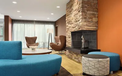 Photo 3 - Fairfield Inn & Suites by Marriott Charlottesville Downtown/University Area