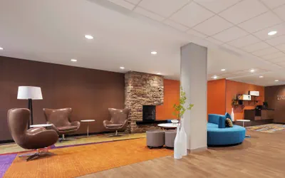 Photo 2 - Fairfield Inn & Suites by Marriott Charlottesville Downtown/University Area