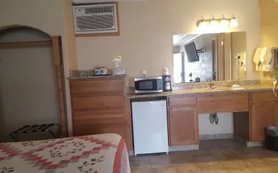 Photo 5 - Bristlecone Motel