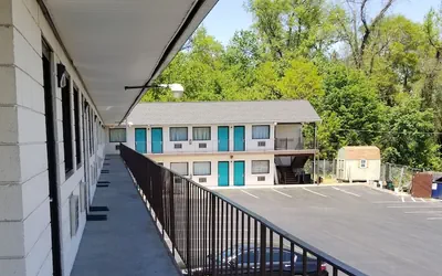 Photo 3 - Turnpike Motel Richmond VA by Hotel O US 60