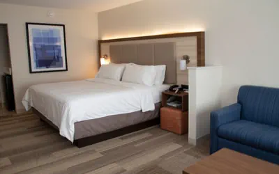 Photo 5 - Holiday Inn Express & Suites Marion by IHG