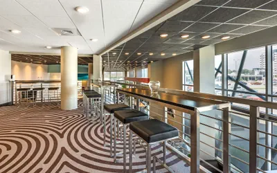 Photo 5 - Best Western Premier Springfield Plaza District Hotel