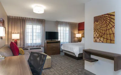 Photo 5 - Staybridge Suites Anchorage by IHG