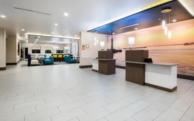 Photo 5 - La Quinta Inn & Suites by Wyndham Buffalo Amherst