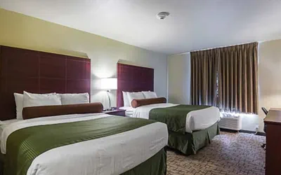 Photo 4 - Cobblestone Hotel & Suites - Hutchinson