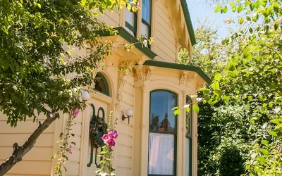 Squibb Houses
