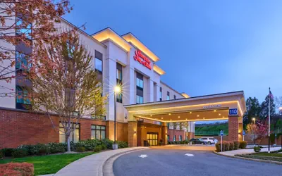 Photo 2 - Hampton Inn &  Suites Grants Pass