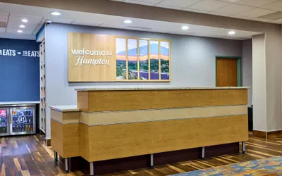 Photo 4 - Hampton Inn &  Suites Grants Pass