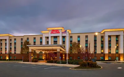 Photo 2 - Hampton Inn &  Suites Grants Pass