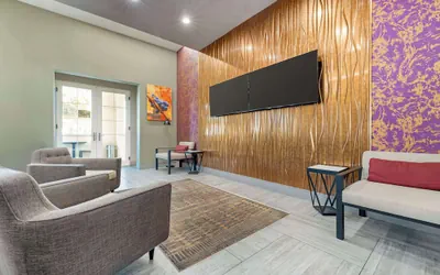 Photo 4 - Best Western Plus Temecula Wine Country Hotel &Suites