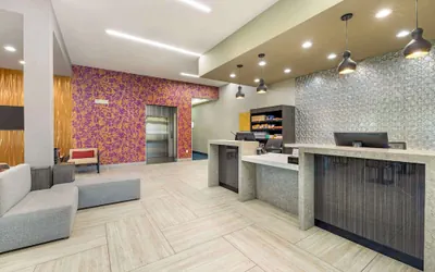 Photo 3 - Best Western Plus Temecula Wine Country Hotel &Suites